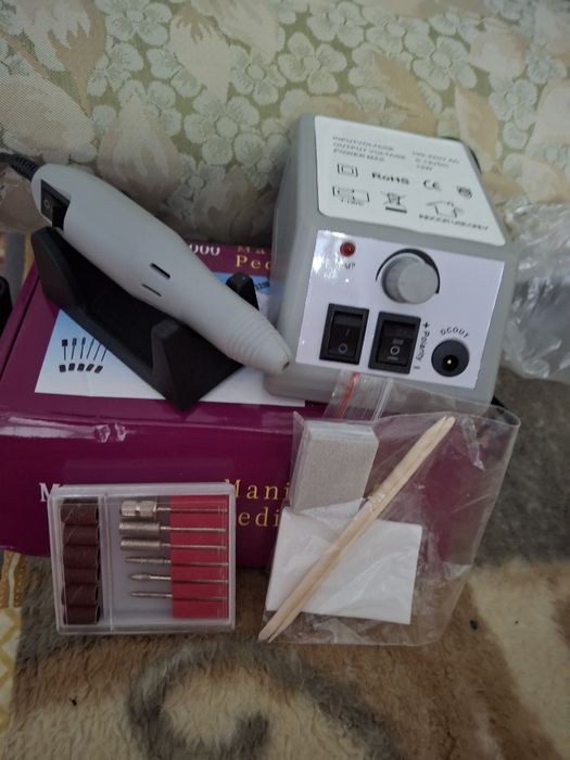 Продам набор для маникюра