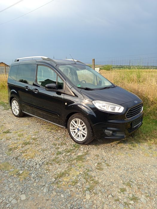 FORD Courier 2015