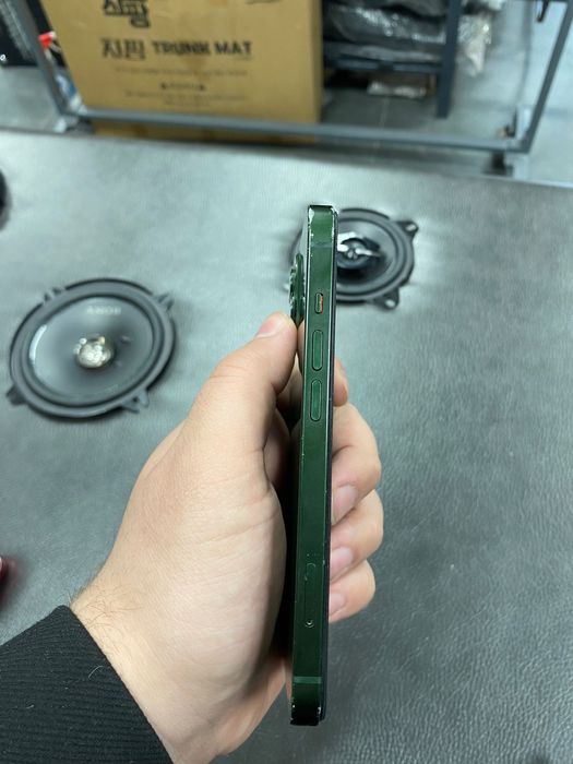 Айфон 13 продается срочно!