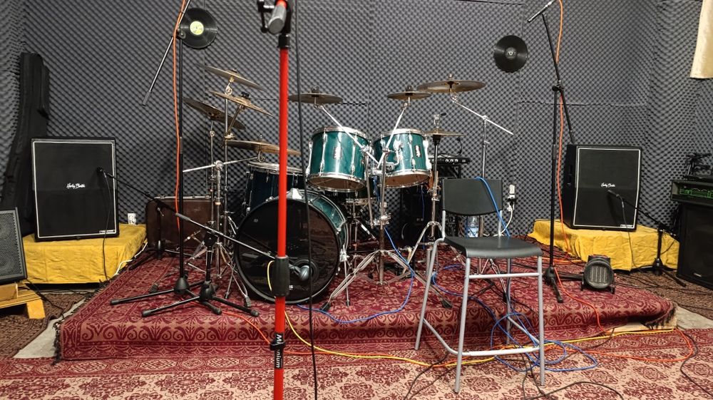 Кабинет за китара Harley Benton 2x12"