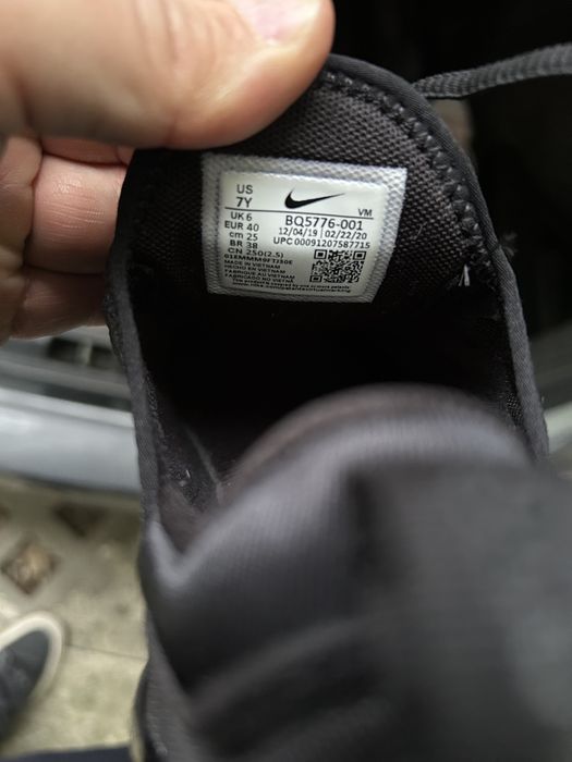 Nike Air Max 270 Triple Black UK6/40номер/25см