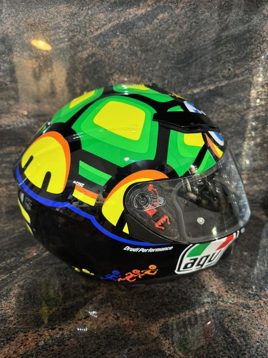 Каска AGV за мотор или скутер