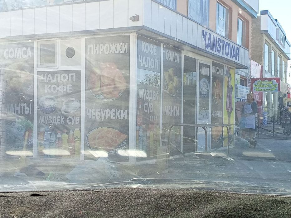 Ko‘chma do‘kon sotiladi 6 ga 3 razmeri