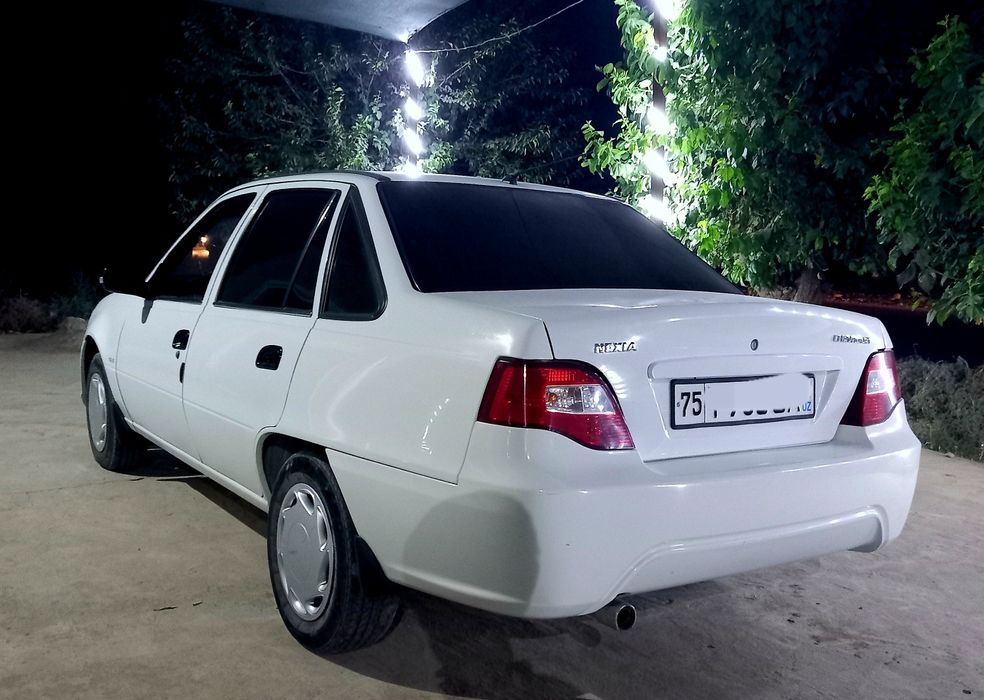 Nexia 2 sotladi  rangi oq