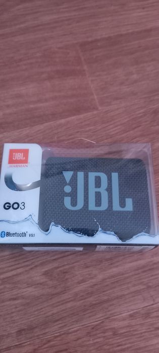 Наушники и муз колонка