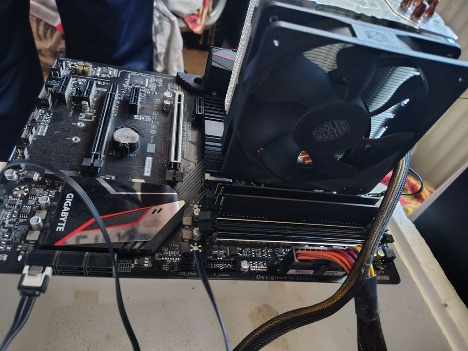 Vând Sistem PC complet