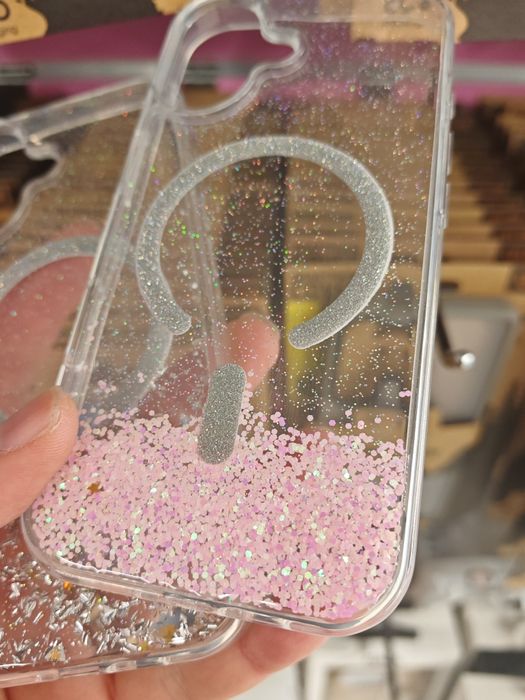 Iphone 17 Magsafe гърбове