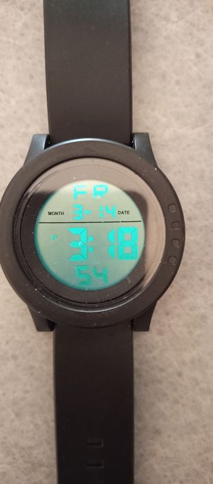 Спортивный соат янги