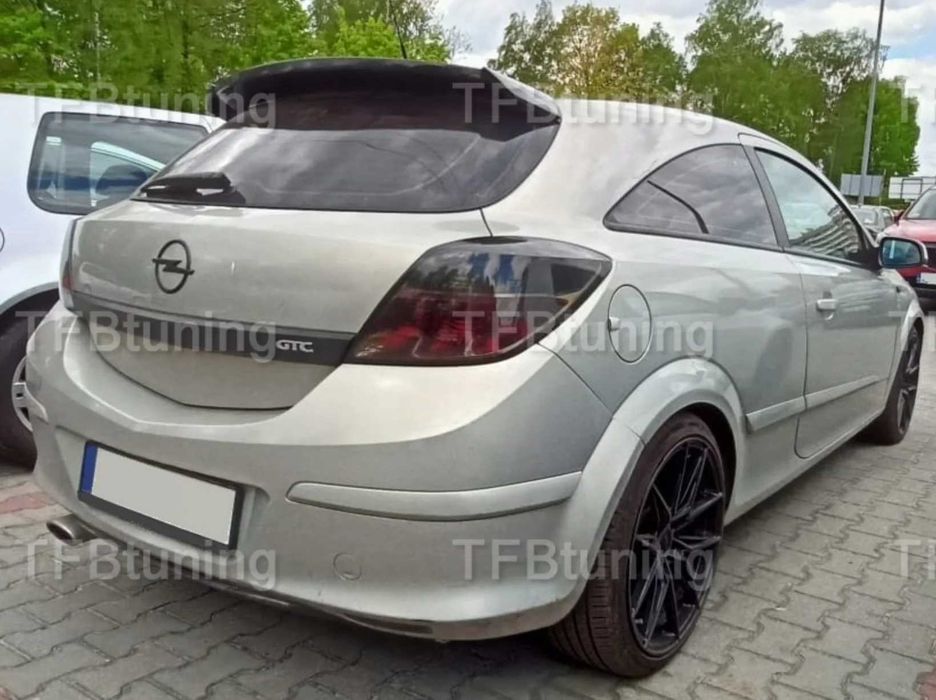 Eleron luneta portbagaj OPEL ASTRA H GTC 3 usi