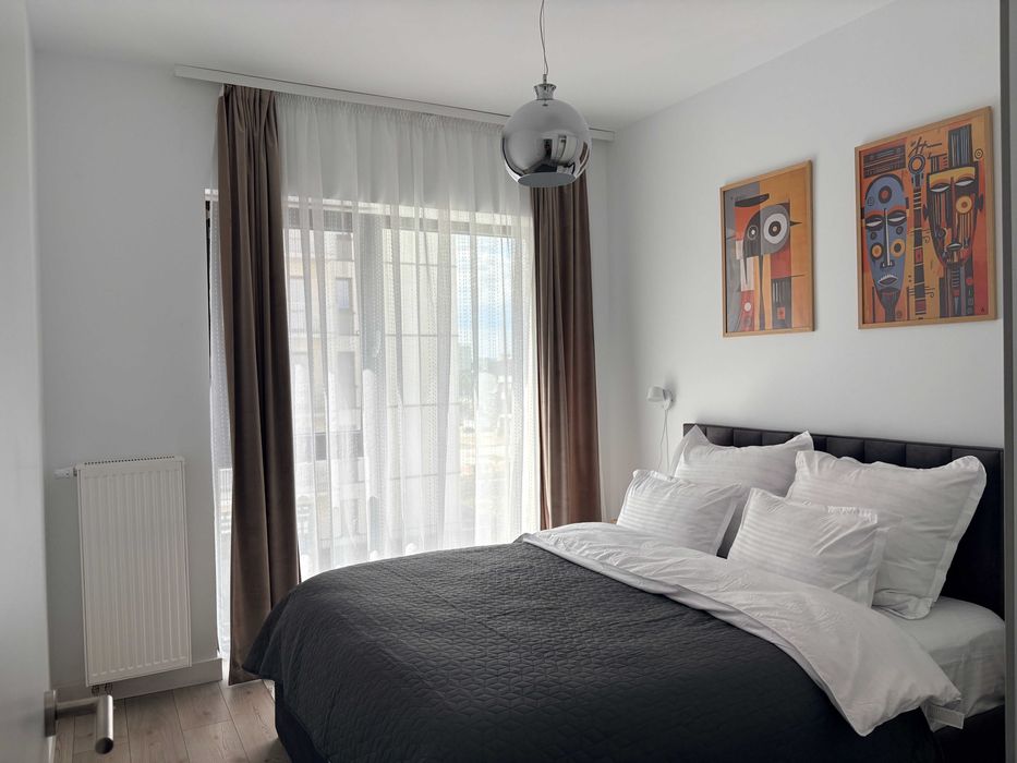 Inchiriez 2 camere Silk District & parcare subterana