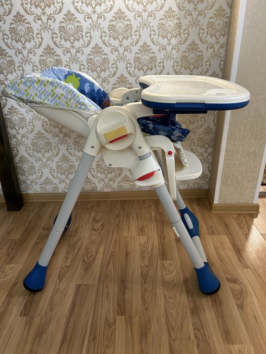 Продам детский стульчик для кормления chicco