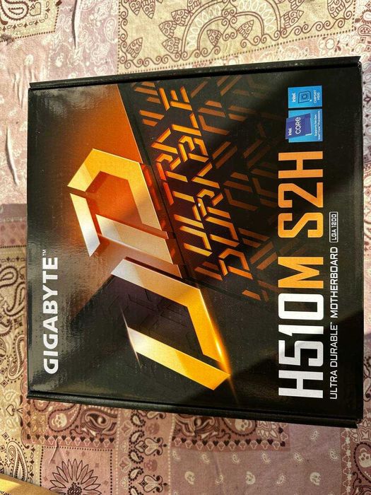 Srochniy arzon narxlarda igrovoy kompyuter sotiladi