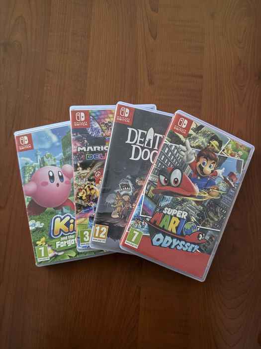 Nintendo Switch OLED White 64GB + 4 игри + пълен комплект