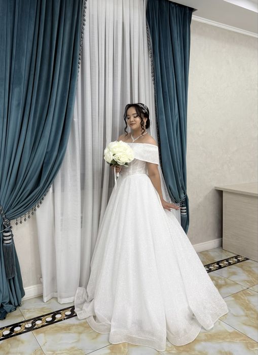 Свадебный платье