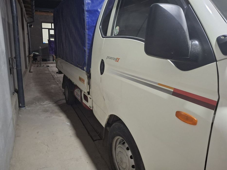 Hyundai Porter II 2010-yil
