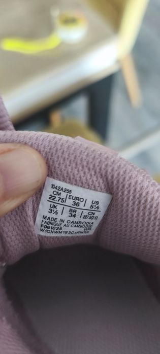Маратонки за тенис или бадминтон за момиче 36 Asics