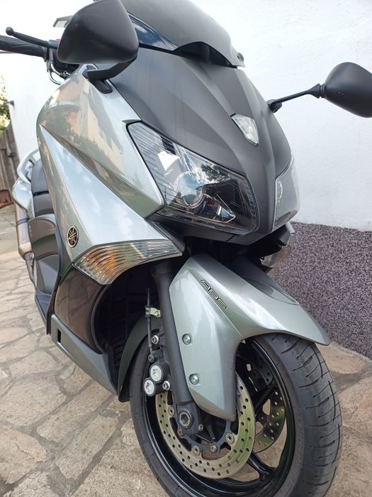 Yamaha Tmax maxi scuter