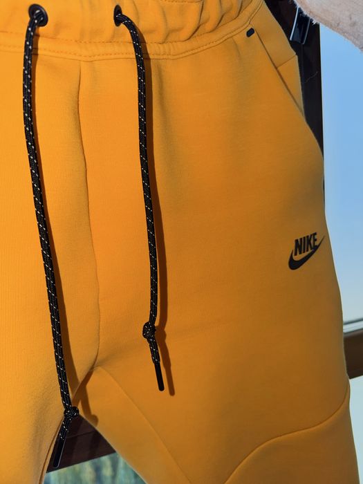 Nike Tech Fleece