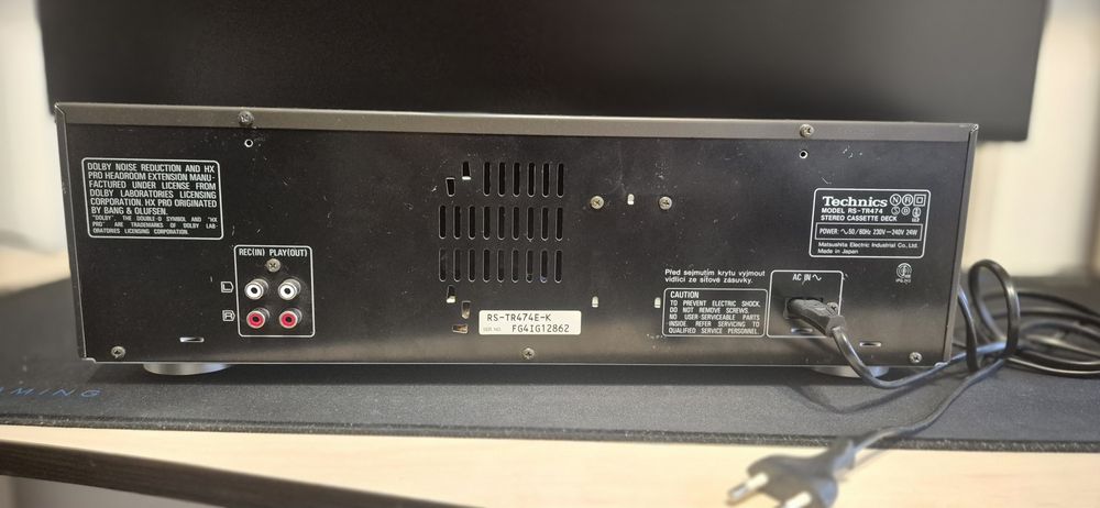 Casetofon Technics defect