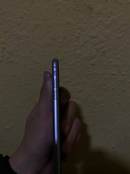 iPhone 11 sroshmi sotiladi