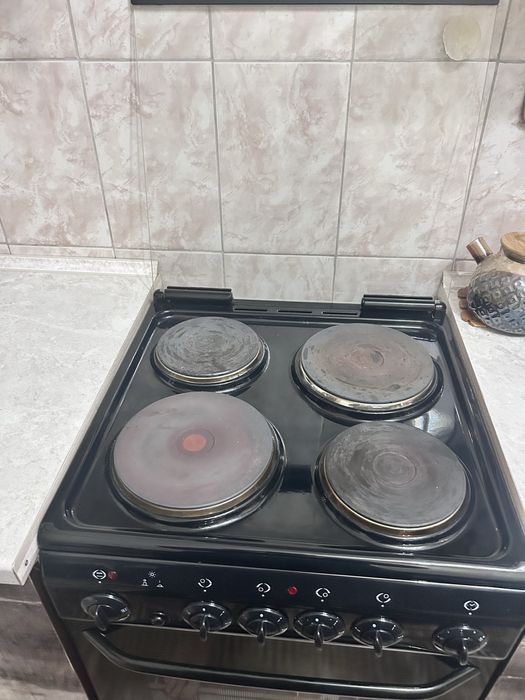 Продам электроплиту