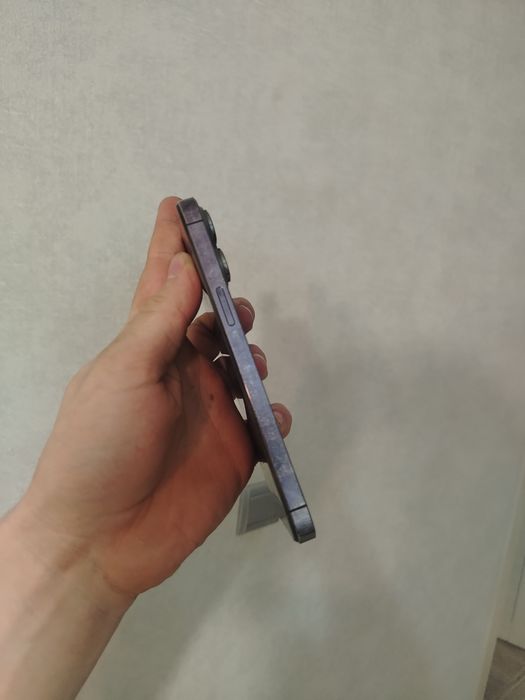 Продам Айфон 14 про мах