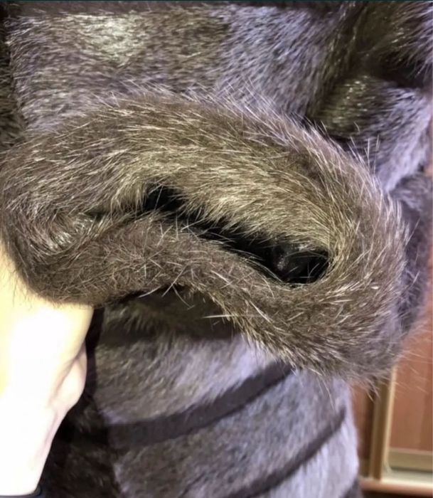 Продам новую шубу из нутрии