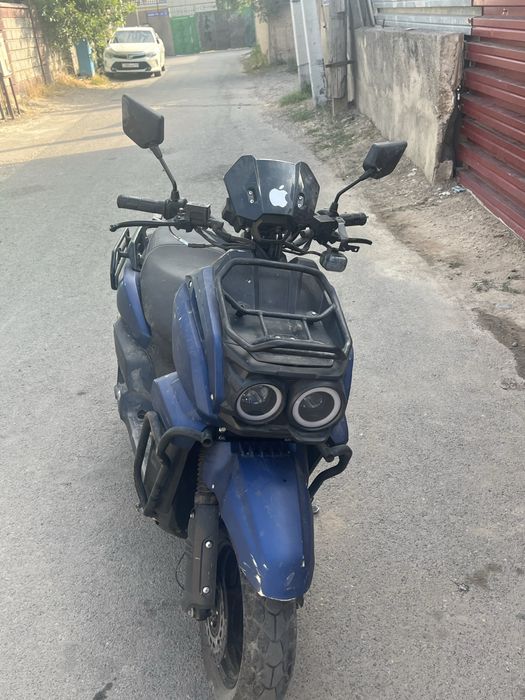Продаю скутер танк