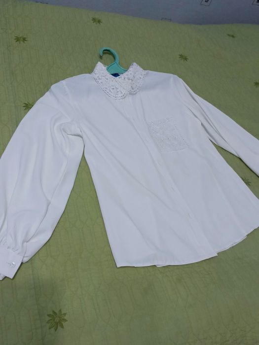 Белая блузка женская