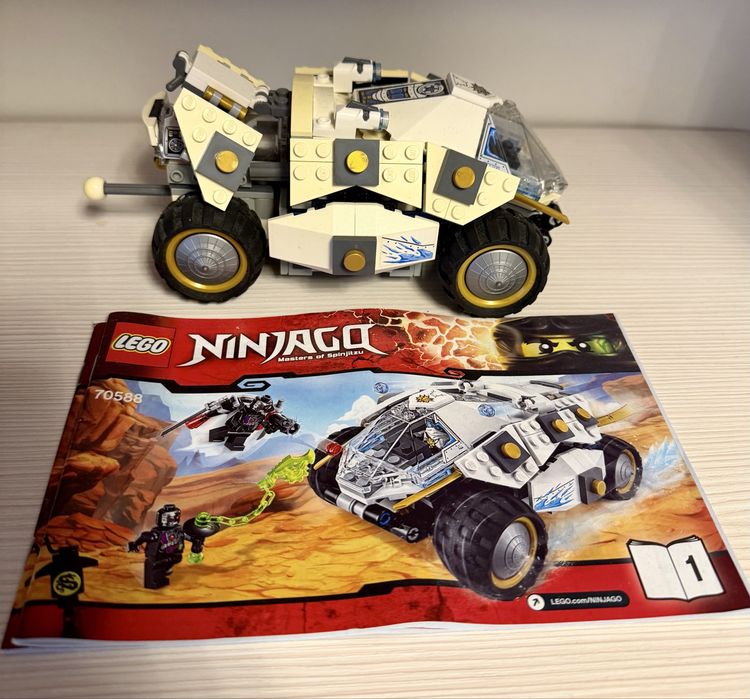 Lego Ninjago masina