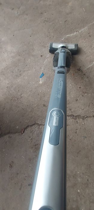 Aspirator  Rowenta cu perie rotativa