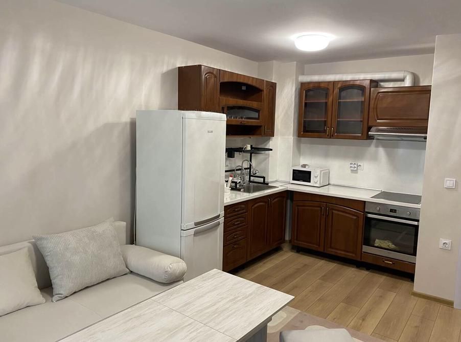 Дава се под наем Двустаен апартамент в Пловдив, Христо Смирненски - 60 кв.м за 425 € - Снимка #1