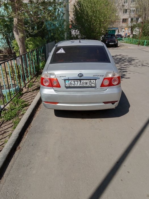 Продам машину Лифан бриз