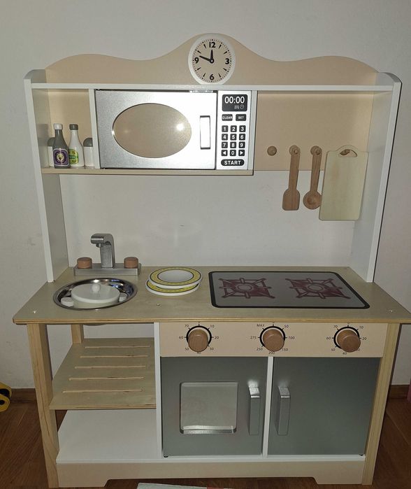 Bucatarie de jucarie din lemn - NOUA!