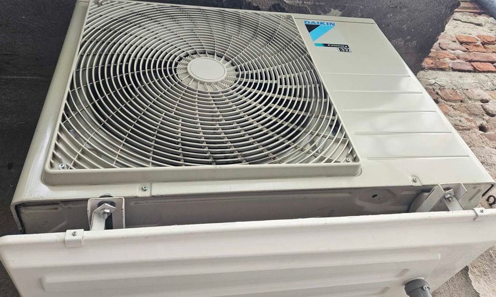 Инверторен Климатик Daikin FTX C50B(C) RX50B(C) 18000
