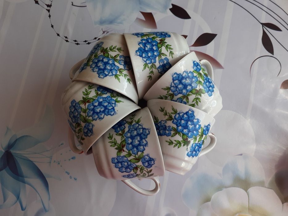 Антиквар посуда.