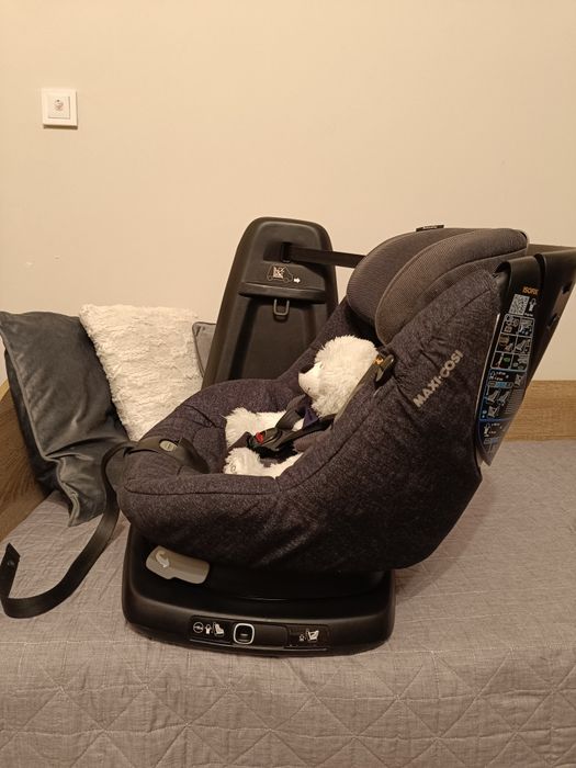Детско столче за кола Maxi Cosi Axiss Fix 360°