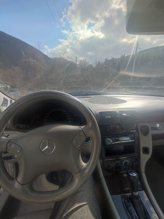 Mercedes Benz c220