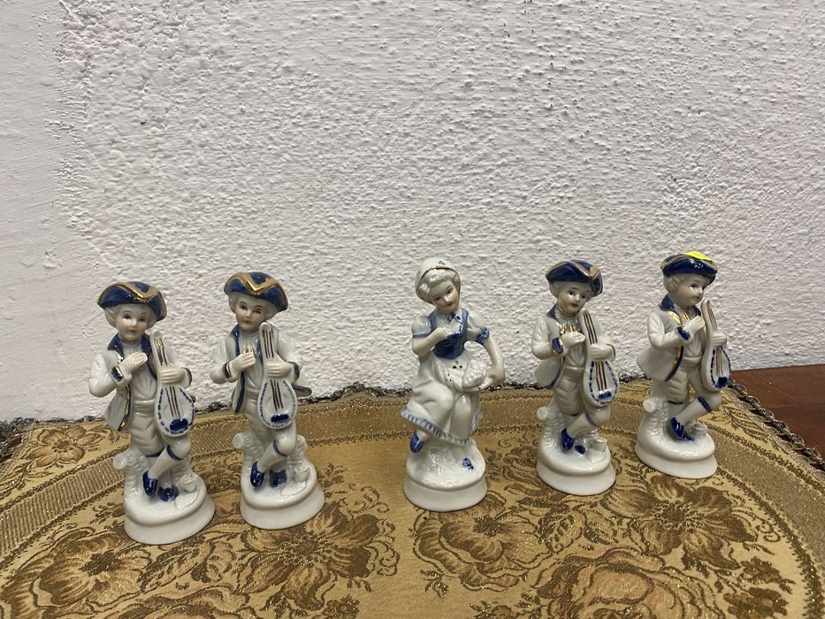 Немски порцеланови фигури с маркировка