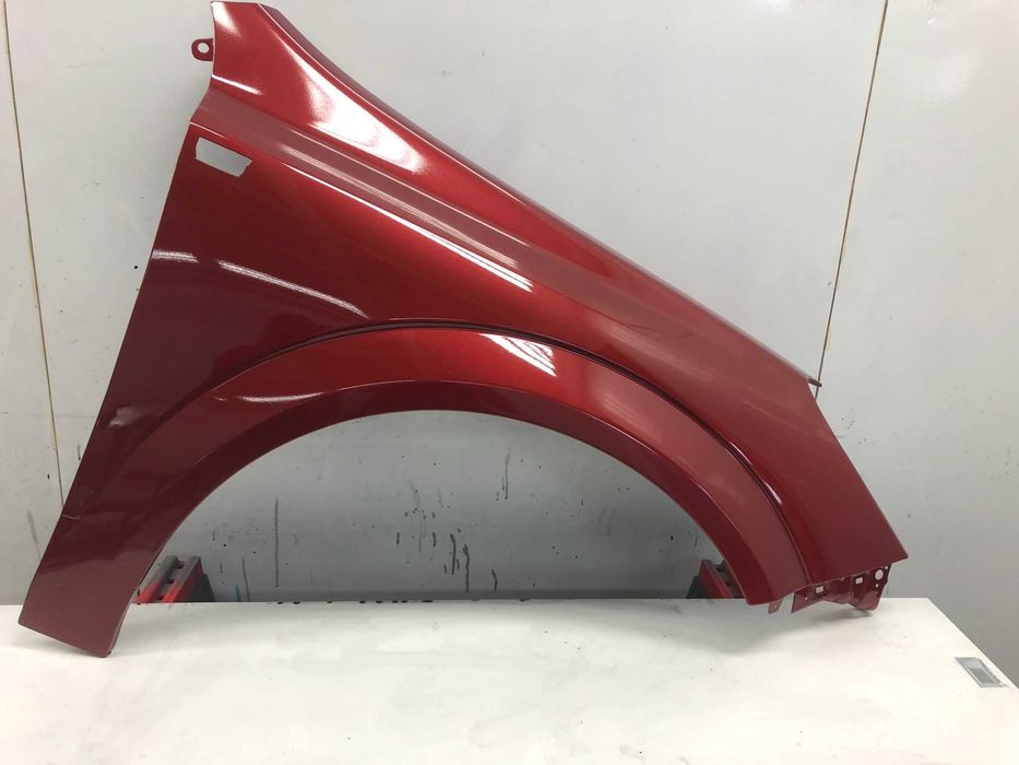 Aripa Fata Dreapta Opel Astra H 2004-2009 (2GU (Rosu))