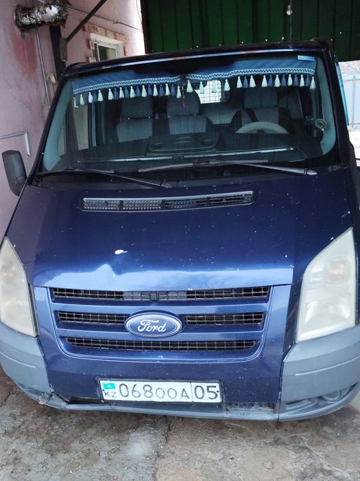 Ford Transit грузовая 2010 дизель