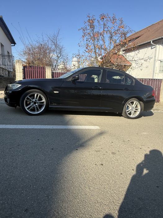Vând sau schimb Bmw e90 facelift euro 5
