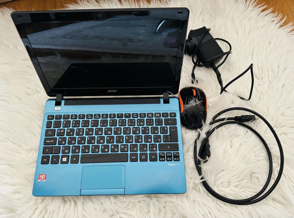 Лаптоп Acer Aspire V5-121