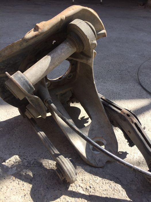 Цапфа x5 e53 BMW