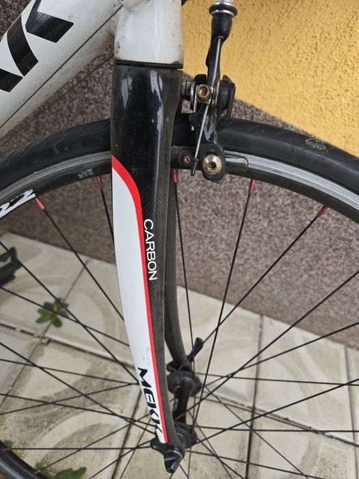 Bicicleta cursiera Mekk AL ZR aluminiu furca carbon Shimano 8 viteze 7