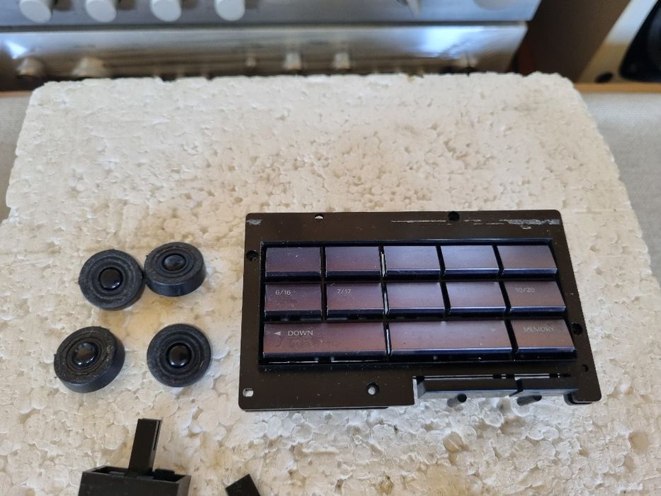 Set Butoane Amp Onkyo. Pt ax tesit 6 mm. Impecabile.