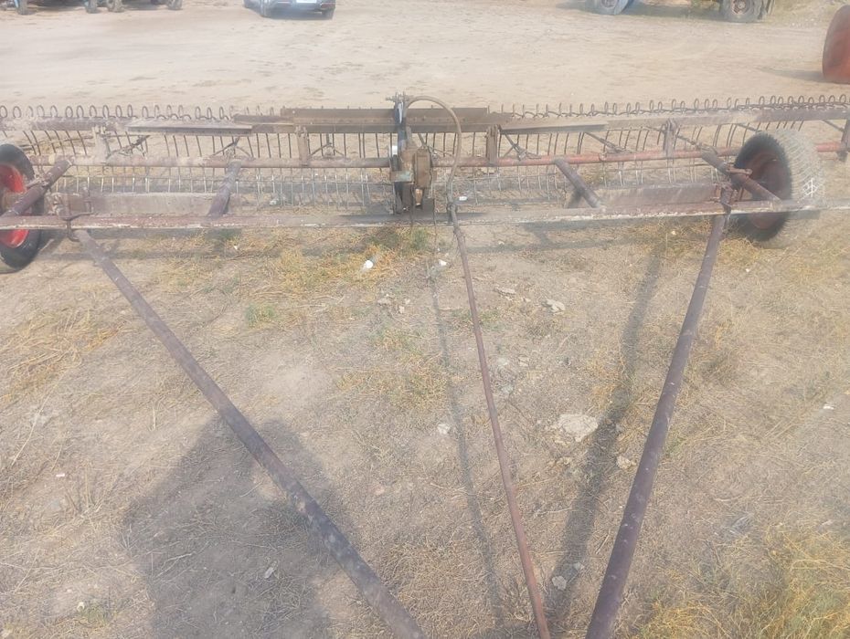 Трактор МТЗ 80, пресс,тырма,соқа,двухбруска косилка.