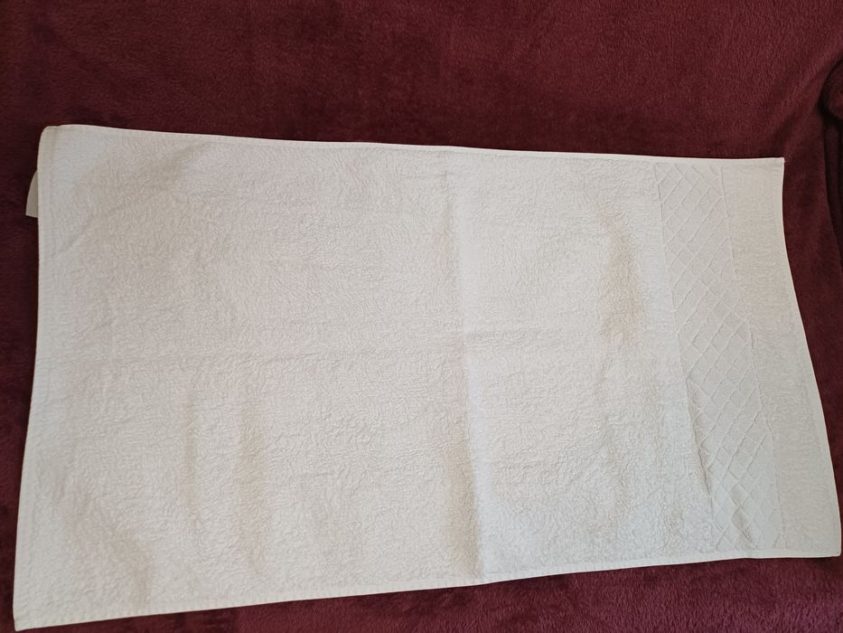 prosoape Caresa ,albe