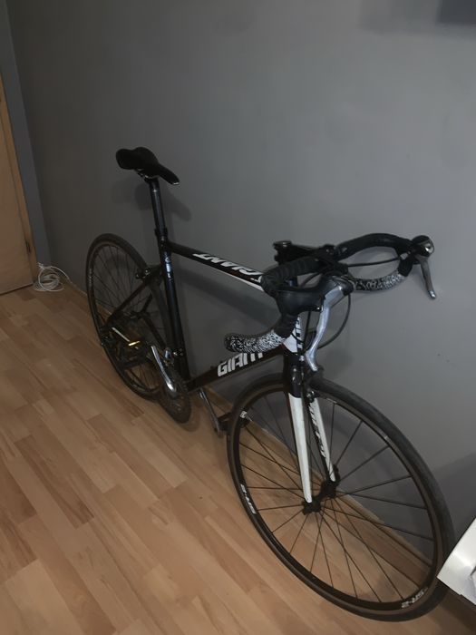 2016 Giant Defy Aluminium бегач