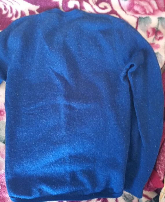 Синя, мека блуза